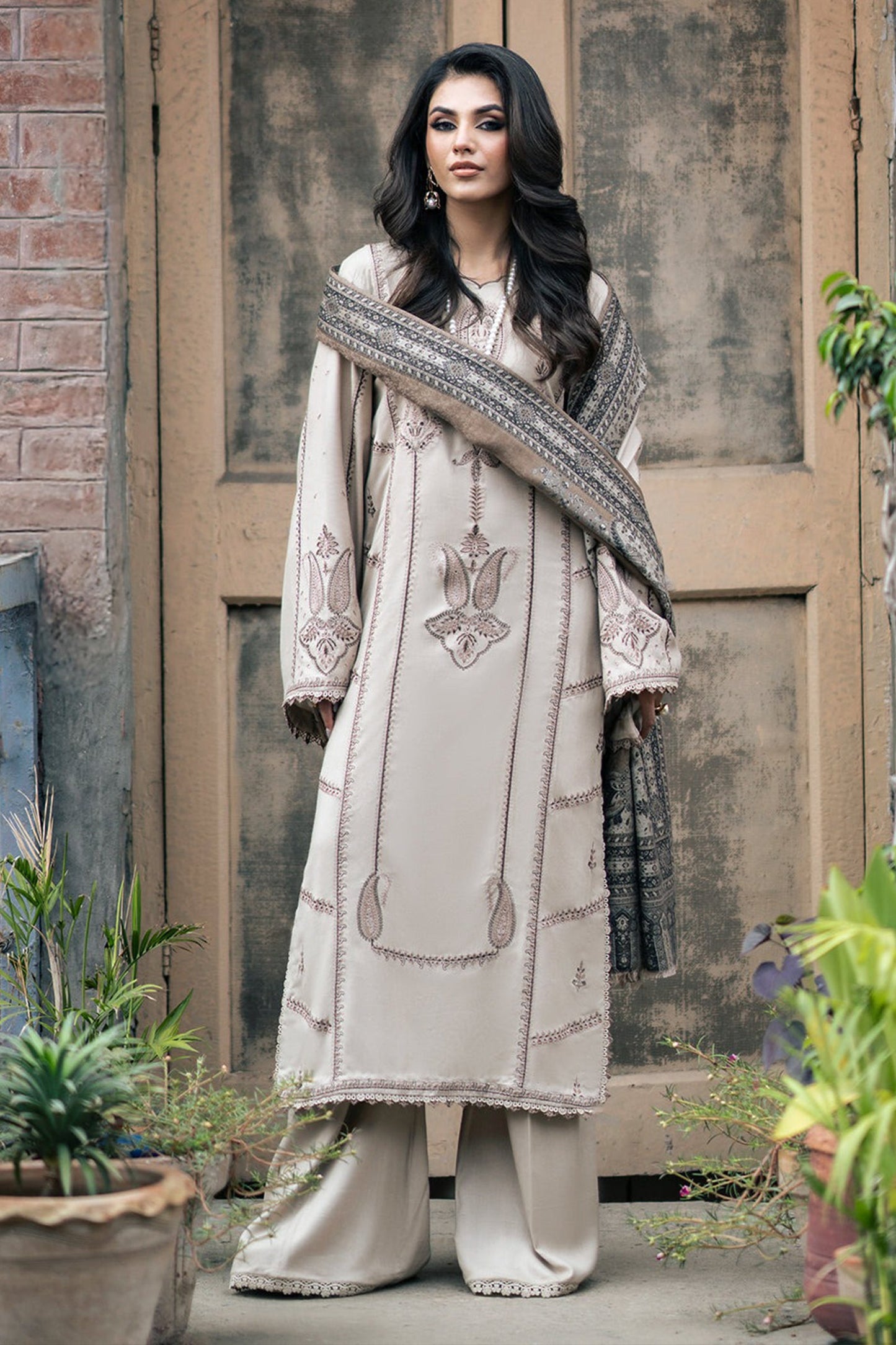 CF1117-Winter Jazmin 3PC Dhanak Embroidered Suit -