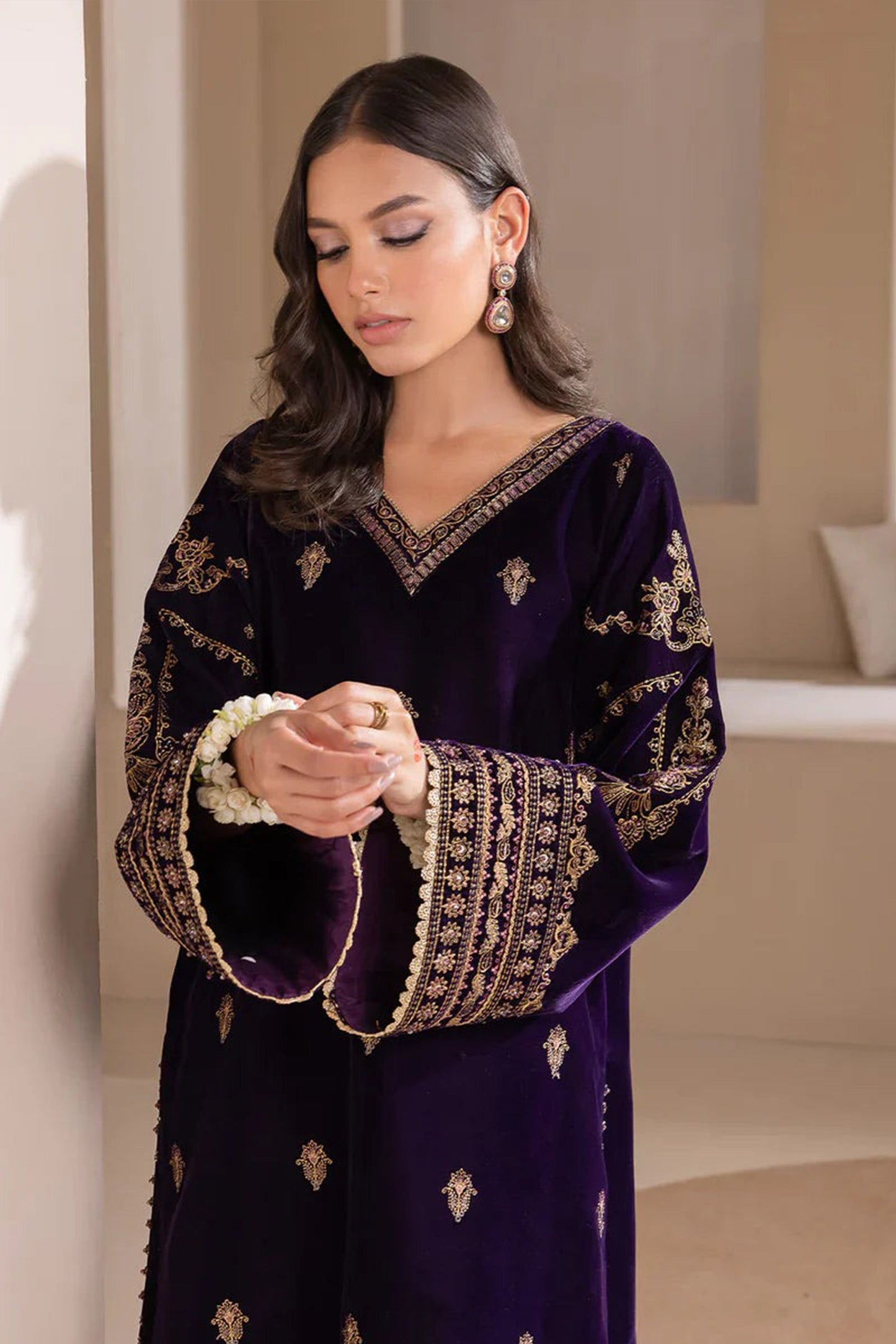 CF1111-Winter Baroque Velvet Embroidered with Embroidered duppatta Winter Collection