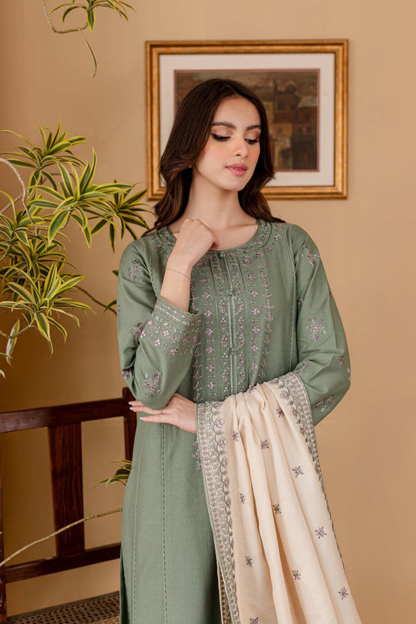 CF1121-WINTER BATIK DHANAK 3PC EMBROIDERED SHIRT WITH DHANAK EMBROIDERED SHAWL