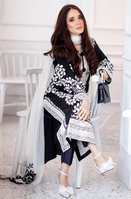 CF151-3PC Lawn Embroidered Shirt With Embroidered Chiffon Dupatta