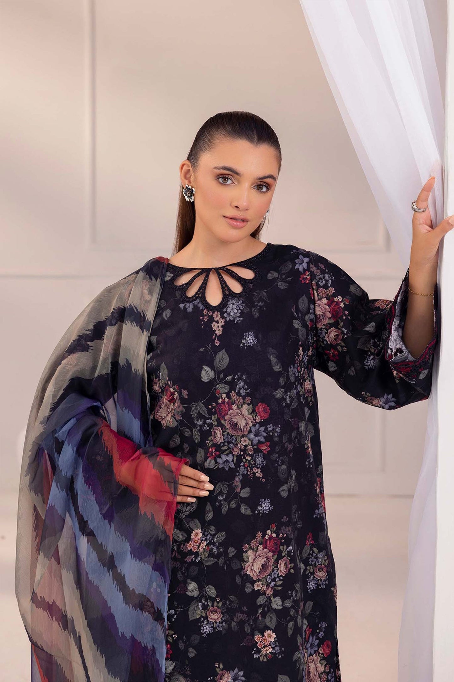 CF826-JAZMIN-3PC Karandi Dhanak Printed Suit