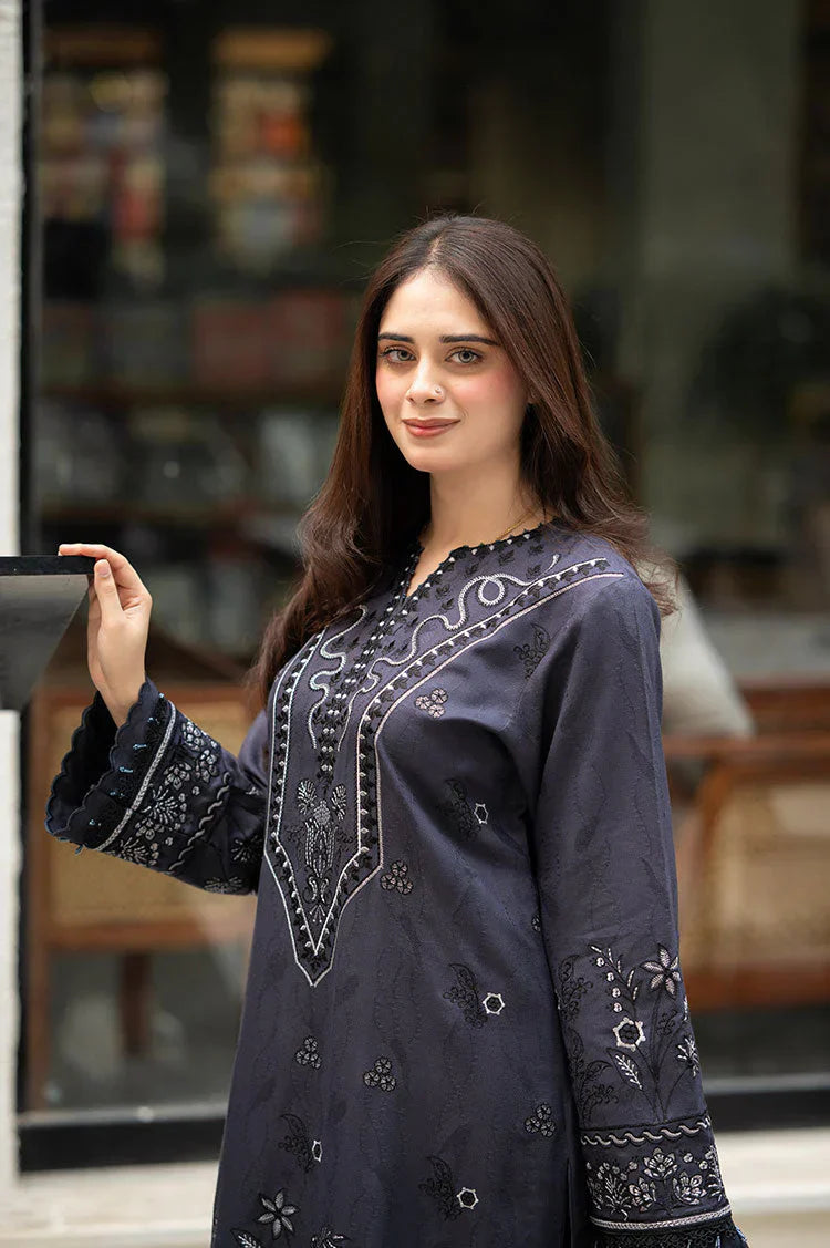 CF1203 Libass - Winter 3PC Dhanak Embroidered Suit