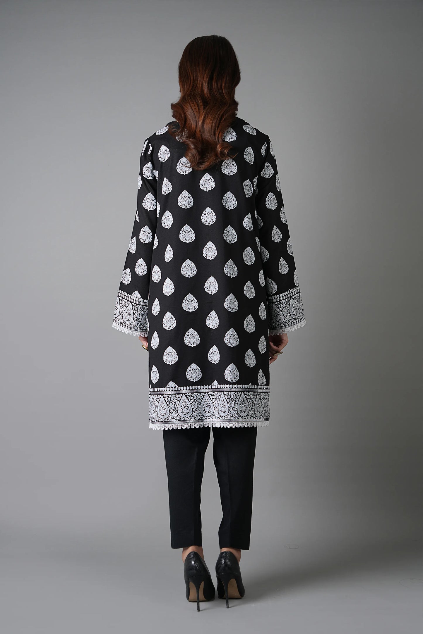 CF1227 - Winter 3PC Karandi Digital Print Dress