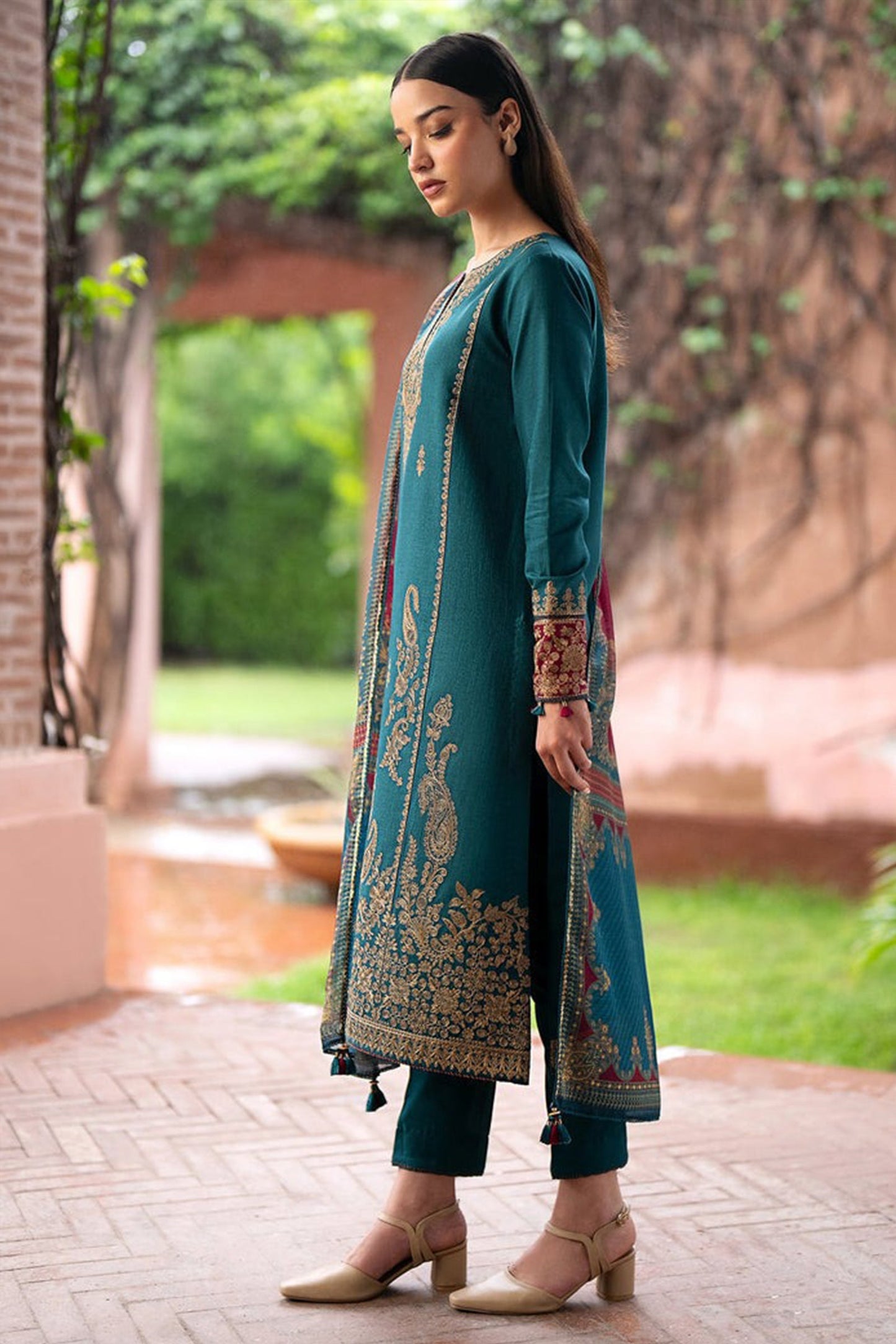 CF1103-Winter Jazmin 3PC Dhanak Embroidered suit with Printed Shawll