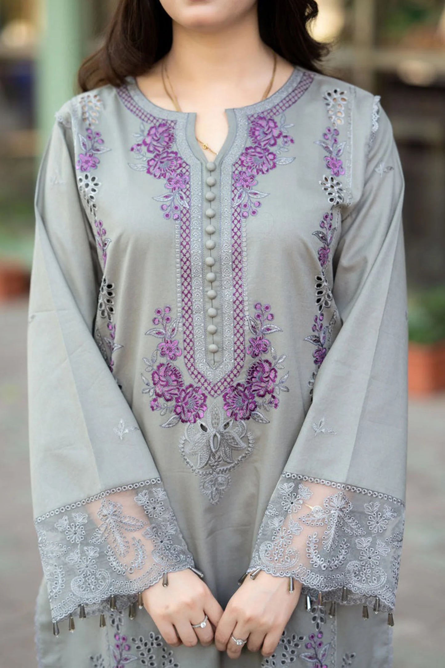 CF1126  LIBAAS-3PC DHANAK EMBROIDERED SHIRT WITH CHIFFON EMBROIDERED DUPATTA