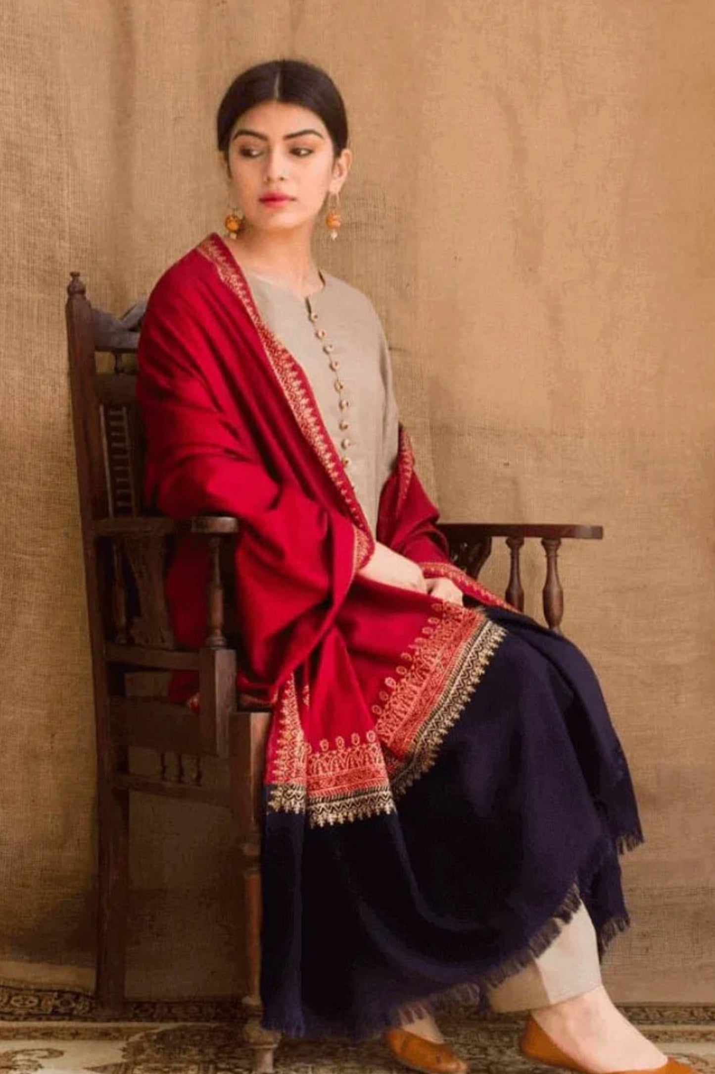 CF545-WINTER 3PC khaddar Dhanak suit with Embroidered Shawll