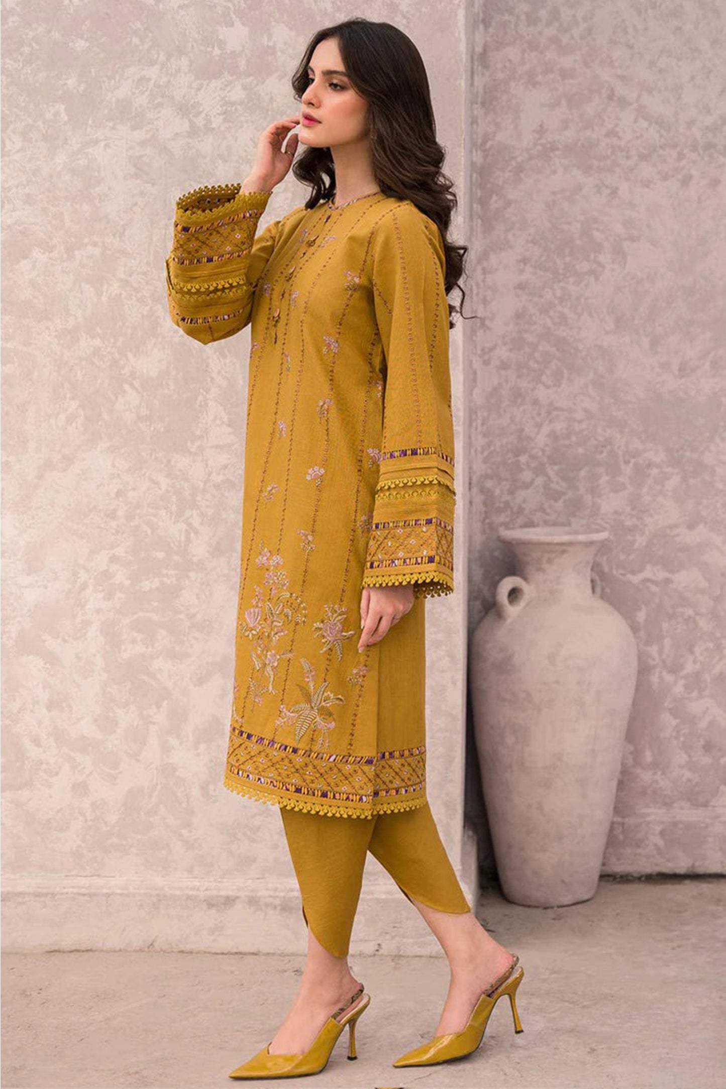 CF618-Jazmin WINTER 3PC Dhanak Embroidered suit with Printed Shawll