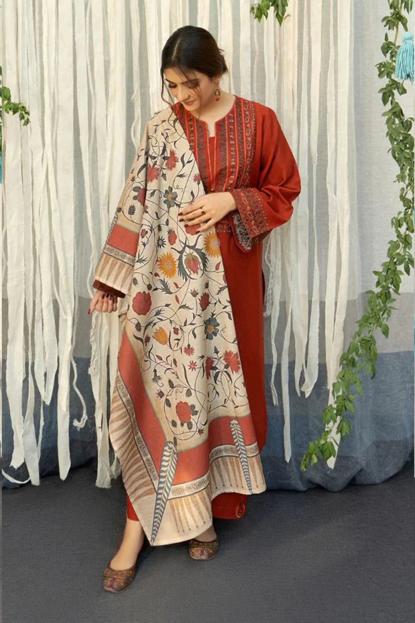 CF914-WINTER 3PC Dhanak Embroidered suit with Printed Shawll